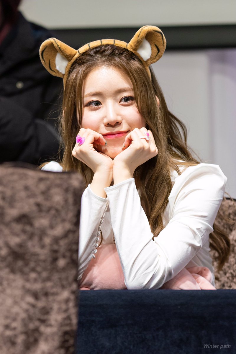 k_Winter_path's tweet photo. 200111 
드림노트 팬사인회

#드림노트 #DreamNote 
#보니 #BONI 
@iMe_Dreamnote https://t.co/CeCaSJpeB4