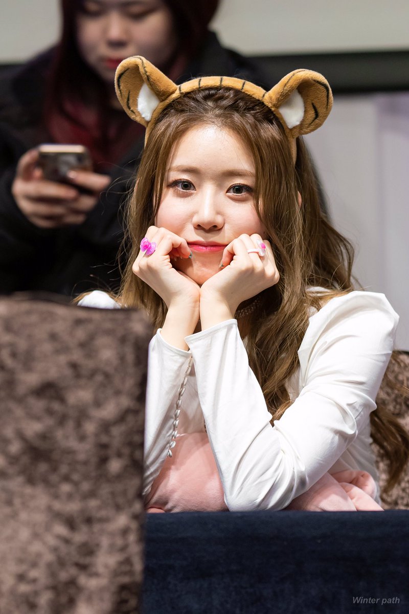 k_Winter_path's tweet photo. 200111 
드림노트 팬사인회

#드림노트 #DreamNote 
#보니 #BONI 
@iMe_Dreamnote https://t.co/CeCaSJpeB4