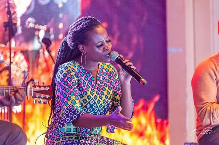 MyMsanii's tweet photo. Watch @kanjiimbugua 's album release photos held on 29th Dec 2019. Let's join him in celebrating @webi_ music , @KendiNkonge and @_NjokiMunyi - an amazing team of vocalists who were part of the very 1st #SetUsOnFire experience. https://t.co/TmXwvhWsx4