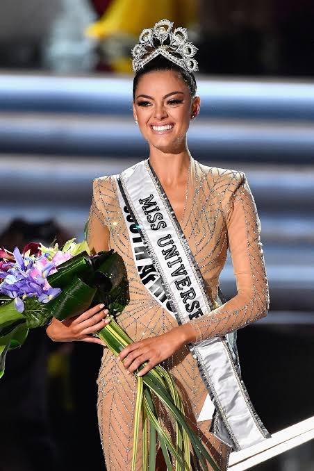 PageantryMiss's tweet photo. Miss Universe 2017 👑
Demi Leigh Nel-Peters 👸
Miss South Africa 🇿🇦 https://t.co/iVIxqCiSaV