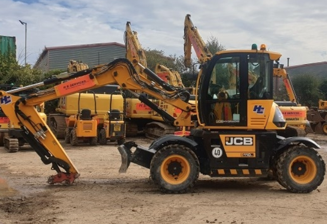 MachineryUser's tweet photo. MACHINERY FOR SALE 

Category : Construction Machinery
Machine: Excavator
Type: Wheeled Excavator
Make: JCB
Model: 110W "Hydradig"
Location: United Kingdom

CLICK HERE FOR MORE INFO 

https://t.co/lCPGGOscPO https://t.co/s8aTdT881q