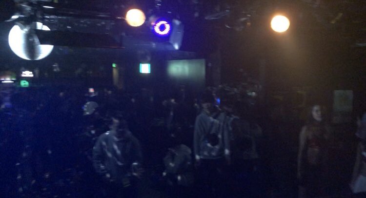 PartyTrive's tweet photo. ✨2020/1/25 (SAT) #長岡 #REGNO2 / #bangbangbang presents PARTY TRIVE #パティトラ
ここはめちゃくちゃ雰囲気も良いし超ノれる😆(画質悪くてごめん🙏)
今回のパーティーで出演する県内DJとかゲストのエイキングさんも最強だから遊びにきてね‼️
#学生
#新潟
#長岡
#パーティー
#クラブ
#イベント https://t.co/13cjboHqwM