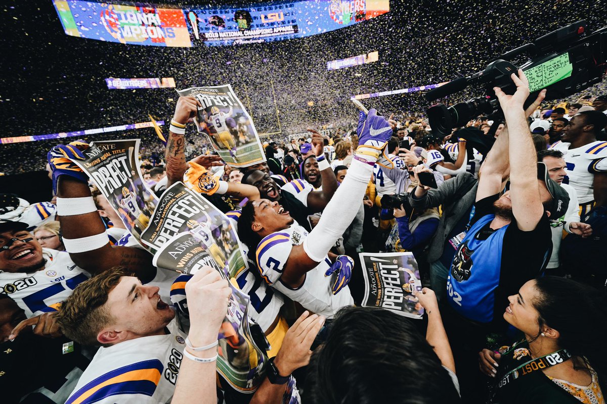BleacherReport's tweet photo. 🏆 C H A M P I O N S 🏆 https://t.co/d3LY3Vt3s8