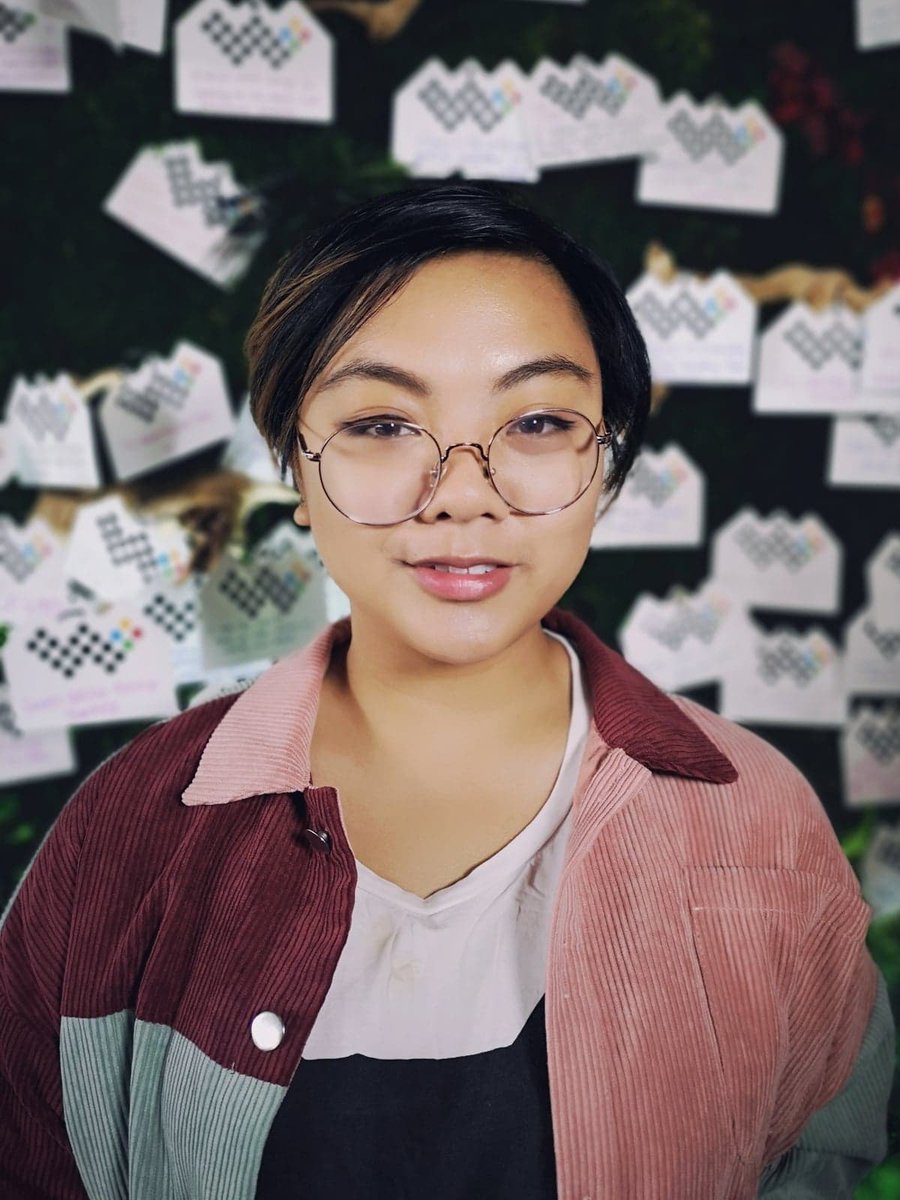 ellalowgren's tweet image. Ok #gamedevsforfireys / #gamedevsforfiries let&apos;s go! I will be auctioning off a consultation and headshots.

I will meet to discuss anything related to narrative, comms or social, and take, edit and provide yourself with 3 headshots. OR, I will provide 3 headshots for 3 people.