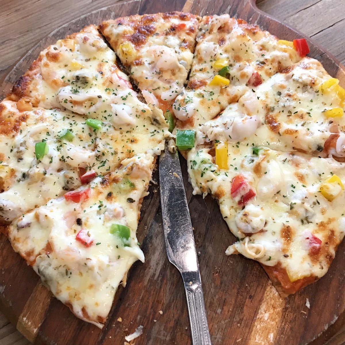 noonsubie's tweet photo. Come again #voodoocafe https://t.co/cFHrfpD8XF