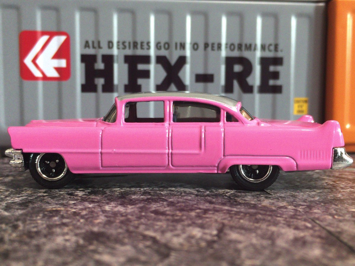 タイチョ 大丈夫 ワタシがきた على تويتر 第1013回目 55 Cadillac Fleetwood Matchbox 55年式の キャデラックと言えばエルヴィスプレスリーのピンクキャデラックが有名ですね まさにこれ アメ車にピンクとは凄いセンスです ルーフがホワイトならプレスリー仕様