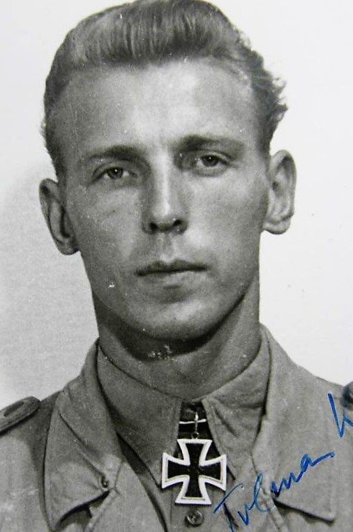 تويتر \ Iron Cross Magazine على تويتر: &quot;Eduard Kiefer (Til Kiwe), actual  recipient of the Knight&#39;s Cross later portrayed German soldiers in several  war movies incl. The Longest Day, The Great Escape