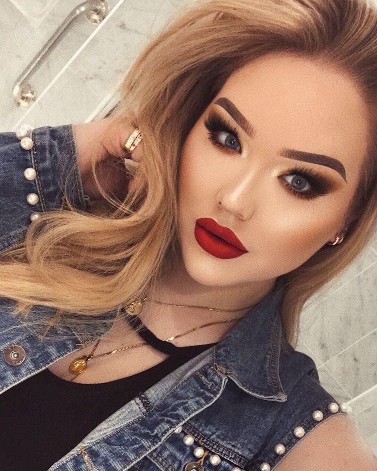 arabiakragen's tweet image. ย้อนไปปี 2008 ตอนนั้น เพื่อนเราบอกว่า คนนี่คือ ผู้ชายตอนนั้น เราขำใหญ่ 12 ปีผ่านไป ของจริงวะ ^^ ยินดีด้วยที่ในที่สุดก็ได้ พูดสิ่งที่อยากพูด 😍🥰❤️doesn’t matter who you are I always love and supporting you 🤗 #nikkitutorials