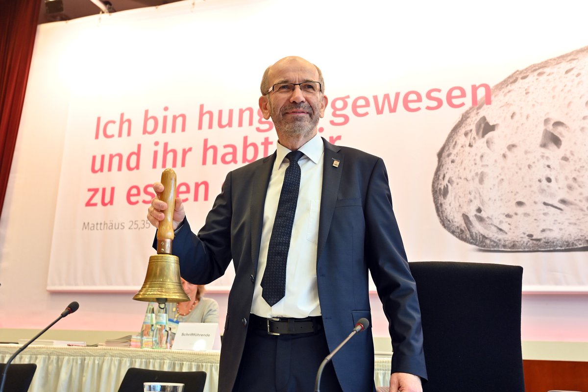 DiakonieRWL's tweet image. "Diakonie ist ein starkes Stück Kirche", betonte Präses @ManfredRekowski auf der Landessynode 2020 der @ekir_de. Das Verhältnis von #Kirche und #Diakonie, ihr soziales Engagement in der Gesellschaft sind Schwerpunkte der rheinischen Landessynode. : diakonie-rwl.de/themen/diakoni… #LS2020