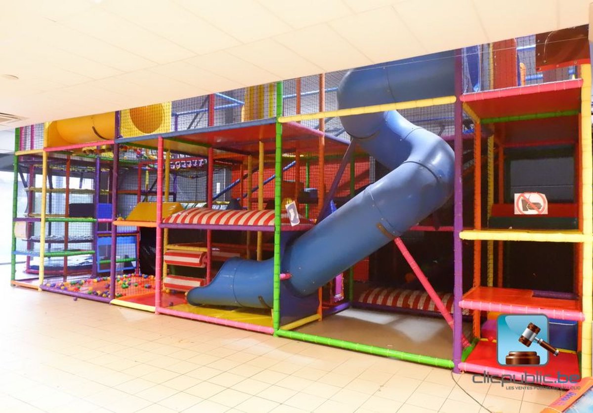 clicpublic's tweet photo. 🔔 Nouvelle vente aux enchères ! 🔔
Des structures et du matériel divers pour salle de jeux ! 
Les enfants seront ravis 😁 https://t.co/qNA9q5JKjt https://t.co/Mfdr9QqnNL
