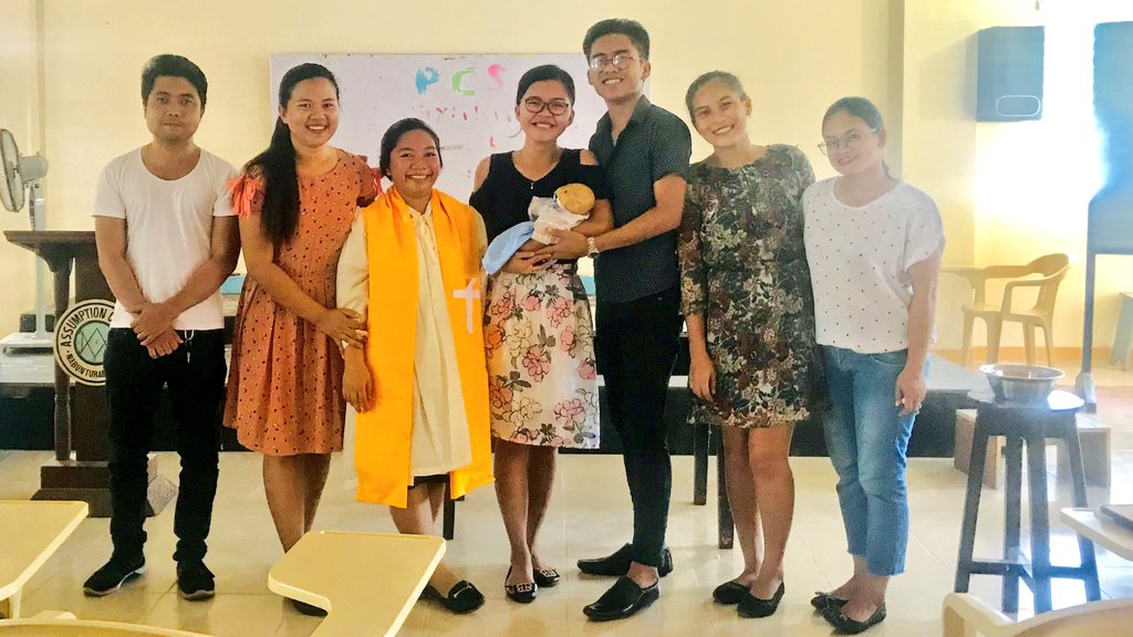 elwnvhngdcln's tweet photo. na Papa ko kadiyot😁 #RolePlay #SRS4 #Baptism insert @clariztorres261 https://t.co/UrRtyawRHH