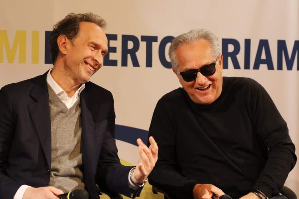 BPER_Banca's tweet photo. #Modena, una serata indimenticabile al #BPERForumMonzani.
Grazie a @LolloBernardi #JulioVelasco, #StefanoDomenicali e #LivioProli.
#LaRegoladel9 📚🏐
#FipavModena #midivertoseriamente https://t.co/wGvKi713Hv