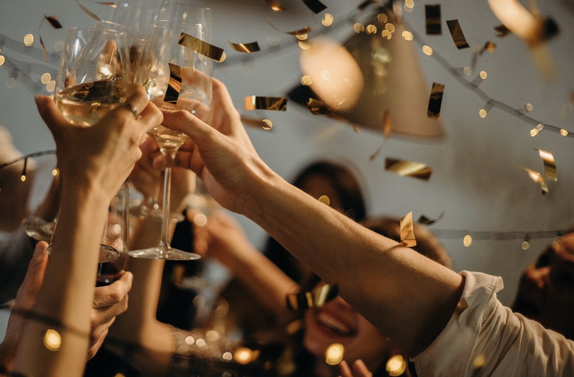 LagreeLove's tweet photo. Love Lagree will be celebrating their 1st year anniversary on January 24th from 7pm. 
We want to thank our wonderful clients for 12 months of support and all your hard work. 
Prosecco and nibbles will be served and there’ll be 2 raffles. A 5 class pack and a mani/pedi https://t.co/vfiT79PMJ2