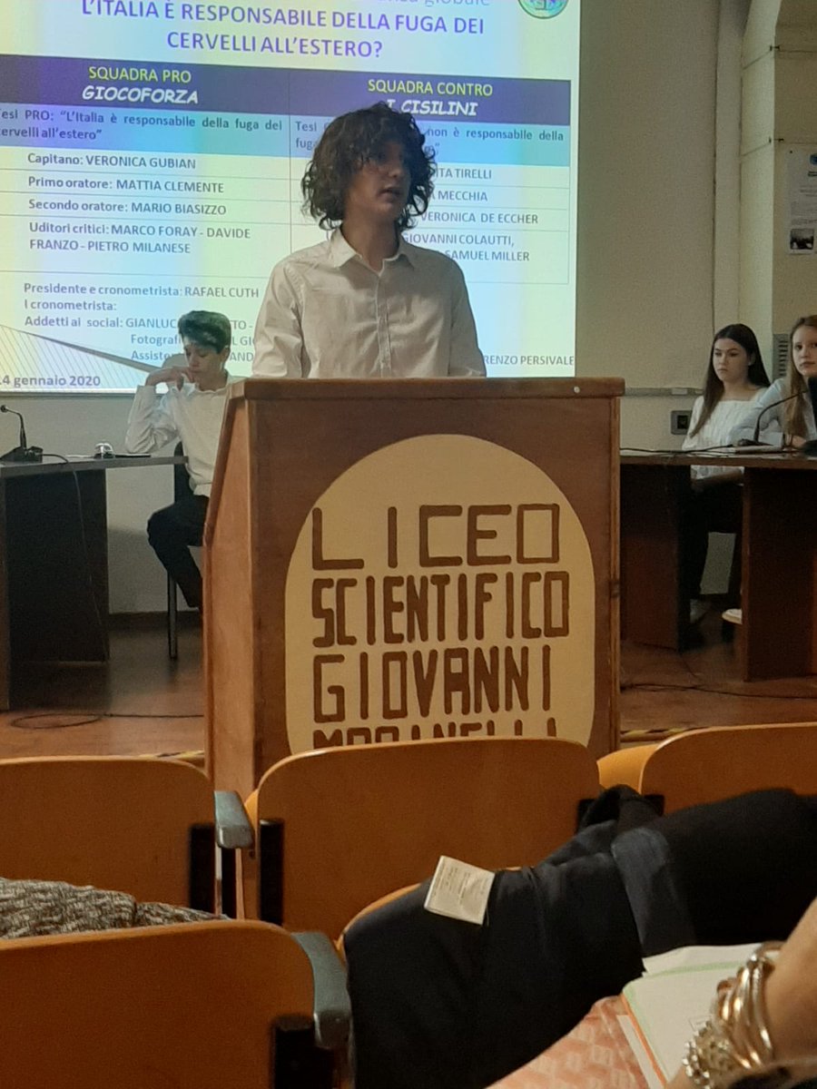 GExponi3F's tweet photo. Capitano, primo oratore e secondo oratore del team gioco forza rappresentando la nostra classe ci hanno condotto alla vittoria 2-1.
Complimenti vivissimi anche all'altra  squadra. #thedreamisreal https://t.co/ZIotOPO9EY