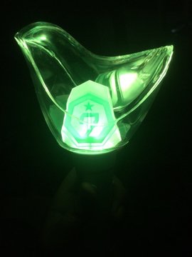 august2881's tweet photo. ขาย 
อากาบง ของแท้
ไม่เคยเอาไปโบก 
ราคา 1000฿ ไม่รส
สนใจเดมค่ะ
#GOT7 #GOT7KEEPSPINNINGinBKKขายบัตร #GOT7KEEPSPININGinBKK #ตลาดนัดอากาเซ่ https://t.co/cgRqT370bJ