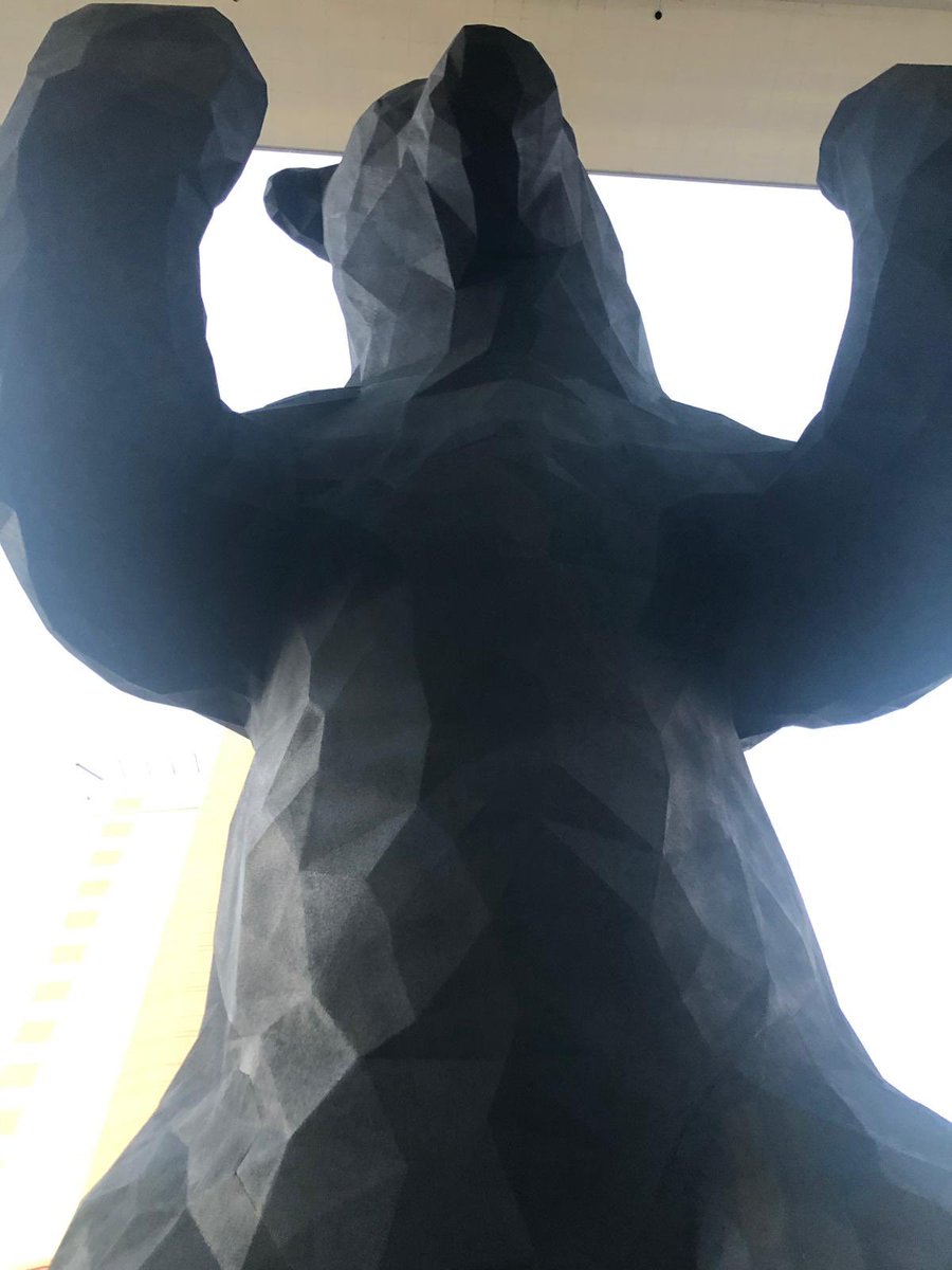 PaulNaish78's tweet photo. Currently in Heathrow airport waiting for my flight to ✈️ Denver for @JointMath #JMM20 - looking forward to seeing my old pal the bear 🐻 #giant #bear https://t.co/EuKfnffKcG