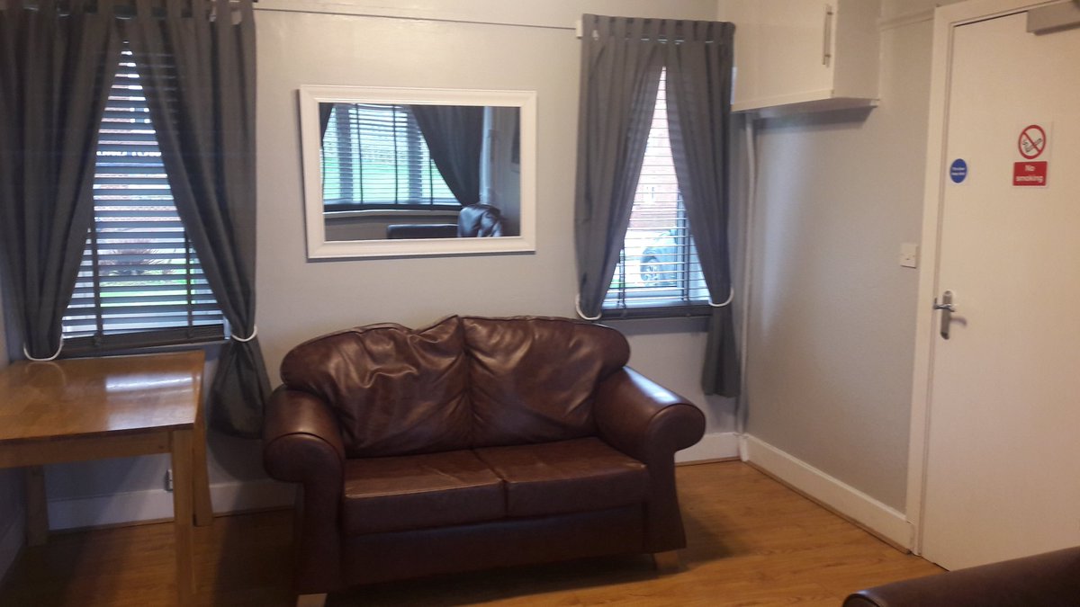young_places's tweet photo. Loving the new lounge in our 24 hour places to stay- courtesy of Joe and Andy - fab work #p3charity #p3oneteam https://t.co/SJ3DOoVTuH