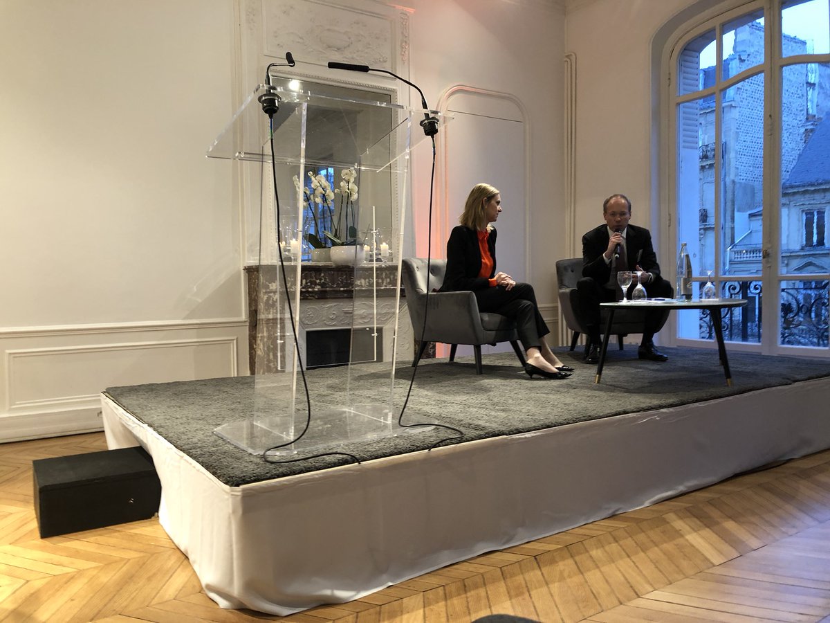 G_Boursaus's tweet photo. #Emploi #Capitalhumain : petit déjeuner Syntec avec Agnes Pannier Runacher : Enjeu Emploi :Comment rendre acceptables sociétalement les emplois pénuriques difficiles et peu attractifs ? https://t.co/NcHWirlWrR