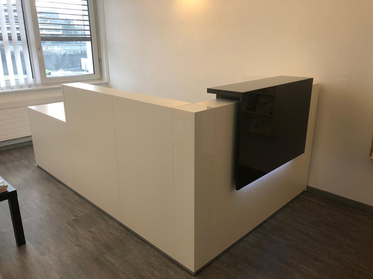 Envie de réagencer votre accueil pour accueillir votre client dans de bonnes conditions? Pensez à <a href="/monbureausa/">MonBureau SA</a> - monbureau.ch 

#desk #updown #new #office #officefurniture #bureau #mobilierbureau #meublebureau #suisse <a href="/MDDOffice/">MDD</a> #pro #conseil #agencement #amenagement