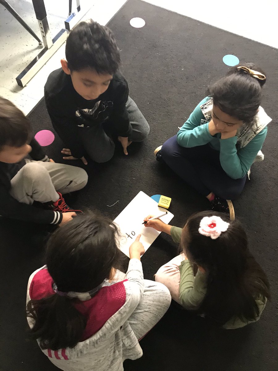 MrsSweger's tweet photo. Rasheed turned us into word builders! We can use vowel teams! @GuilfordEle #gatorsdeserveit20 https://t.co/WnxSDciCXh