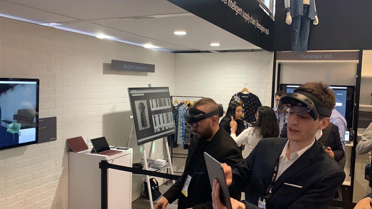 HevolusInn's tweet photo. #NRF2020 At the @Microsoft Booth great customer engagement through our #MixedReality demos. A lot of visitors interested to try @Natuzzi #AugmentedStore, powered by Hevolus Innovation, with @AntonioSqueo, @CorduaMatteo and Stefano Tangari! https://t.co/3dej7i8CI7