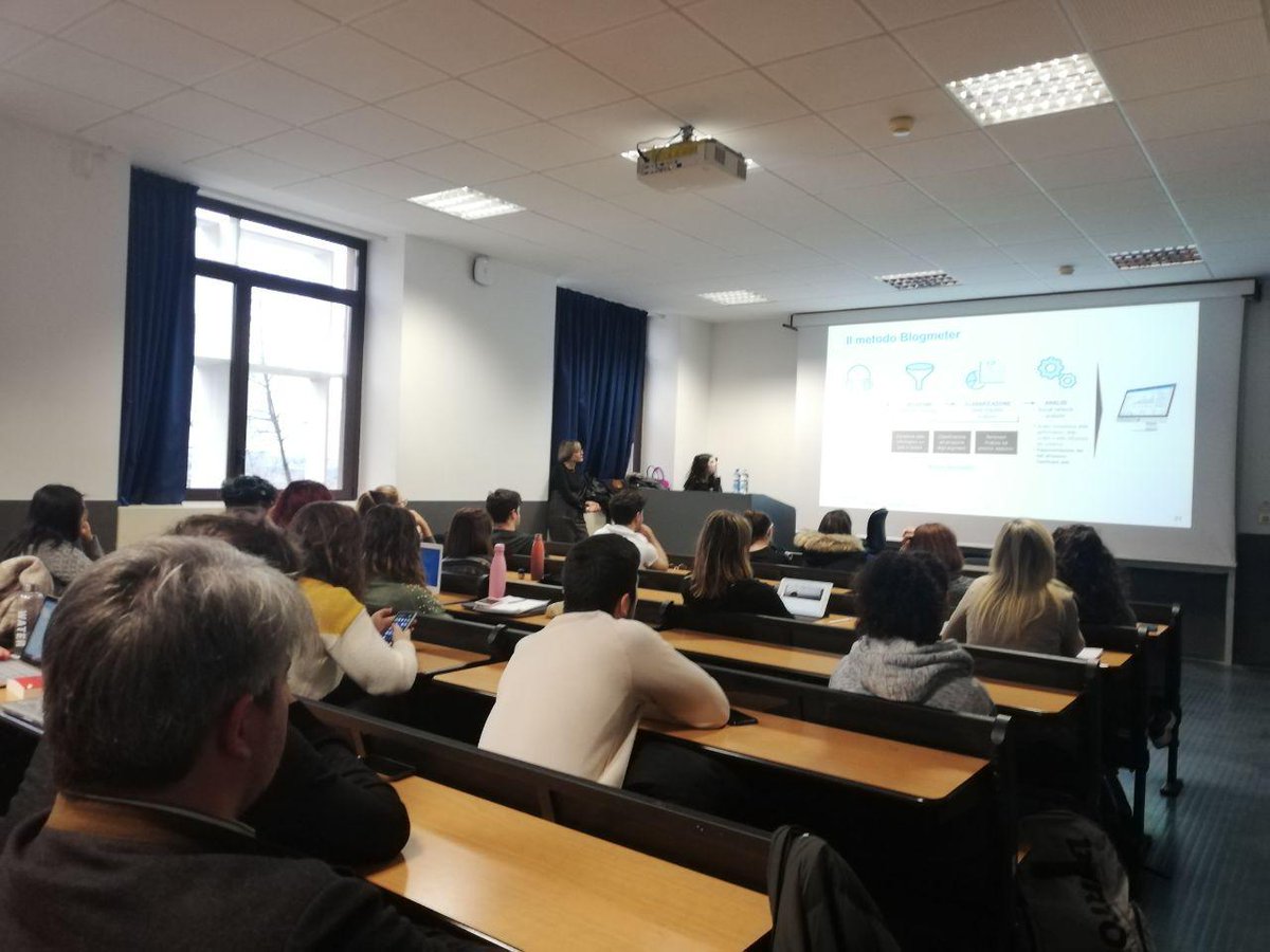 iBicocca's tweet photo. Oggi con #BlogMeter parliamo di social media analysis.
#liveTweet #ibicocca https://t.co/RmWBOqPf1p