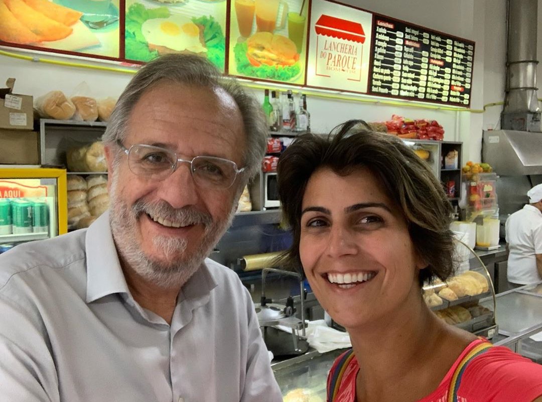 ManuelaDavila's tweet photo. A Lancheria do Parque é sempre um ótimo lugar pra falar sobre Porto Alegre com @MiguelSRossetto https://t.co/VxGDmunClM