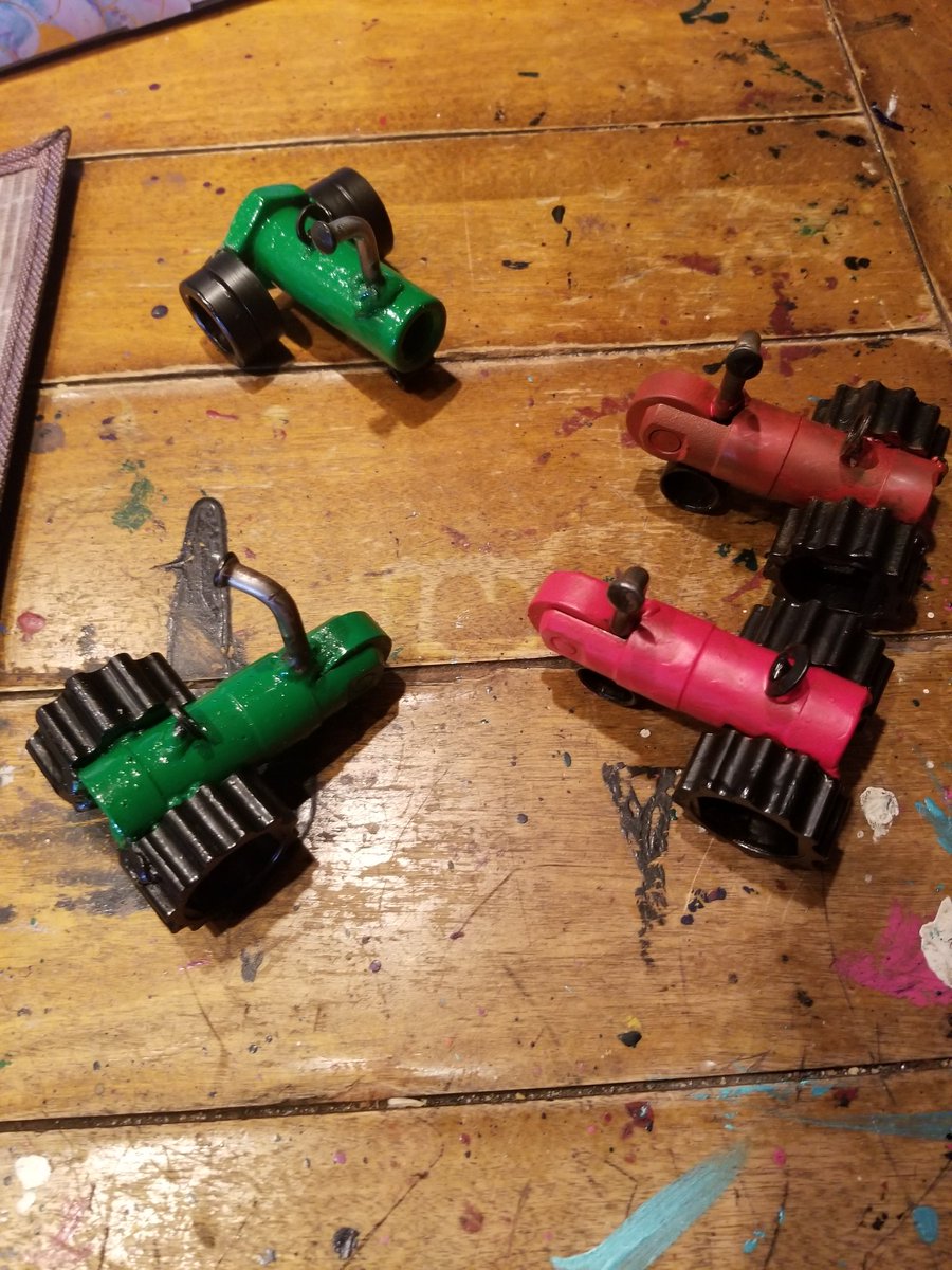 artbydirt's tweet photo. Baby tractors made out of Harley Davidson parts
#tractors
#johndeere 
#caseIH
#artist 
#HeArtwork
#country https://t.co/drP9NxqH7a