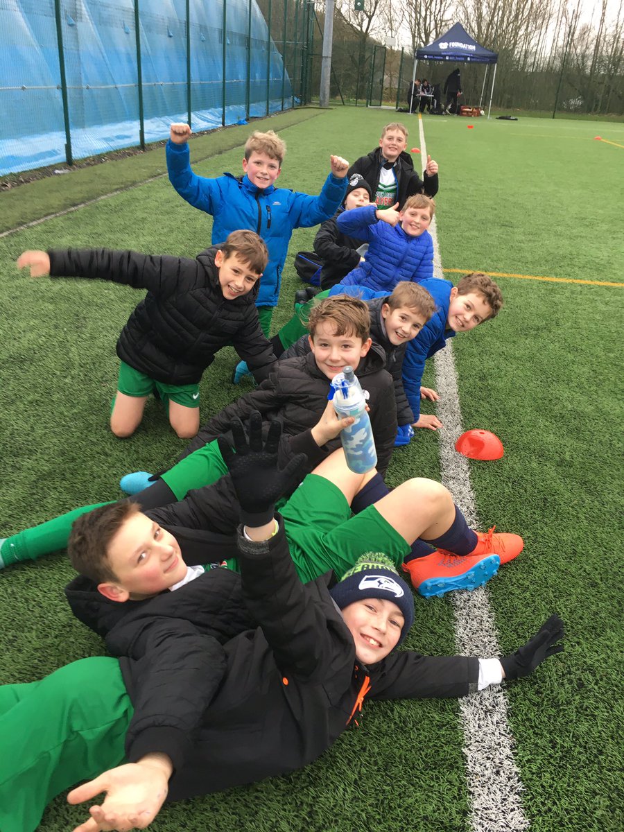 CwrtRawlinprim's tweet photo. @CwrtRawlinprim Winning teams both through to the finals! @CCFC_Foundation #happydays #skilledplayers #goodattitudes #proudheadteacher #proudteacher #womenpower 😂 https://t.co/uPWm9iOl4t
