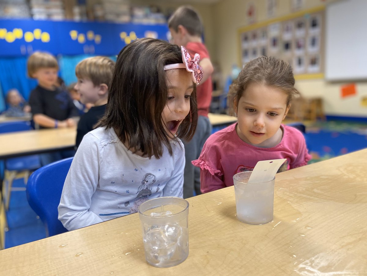 MakeSomeArt's tweet image. PreK students learning to read the temperature on a thermometer. So exciting to see the red line move up and down! @MsT_trinity @MissClairesPreK #TrinityLearns #CherishChildhood
