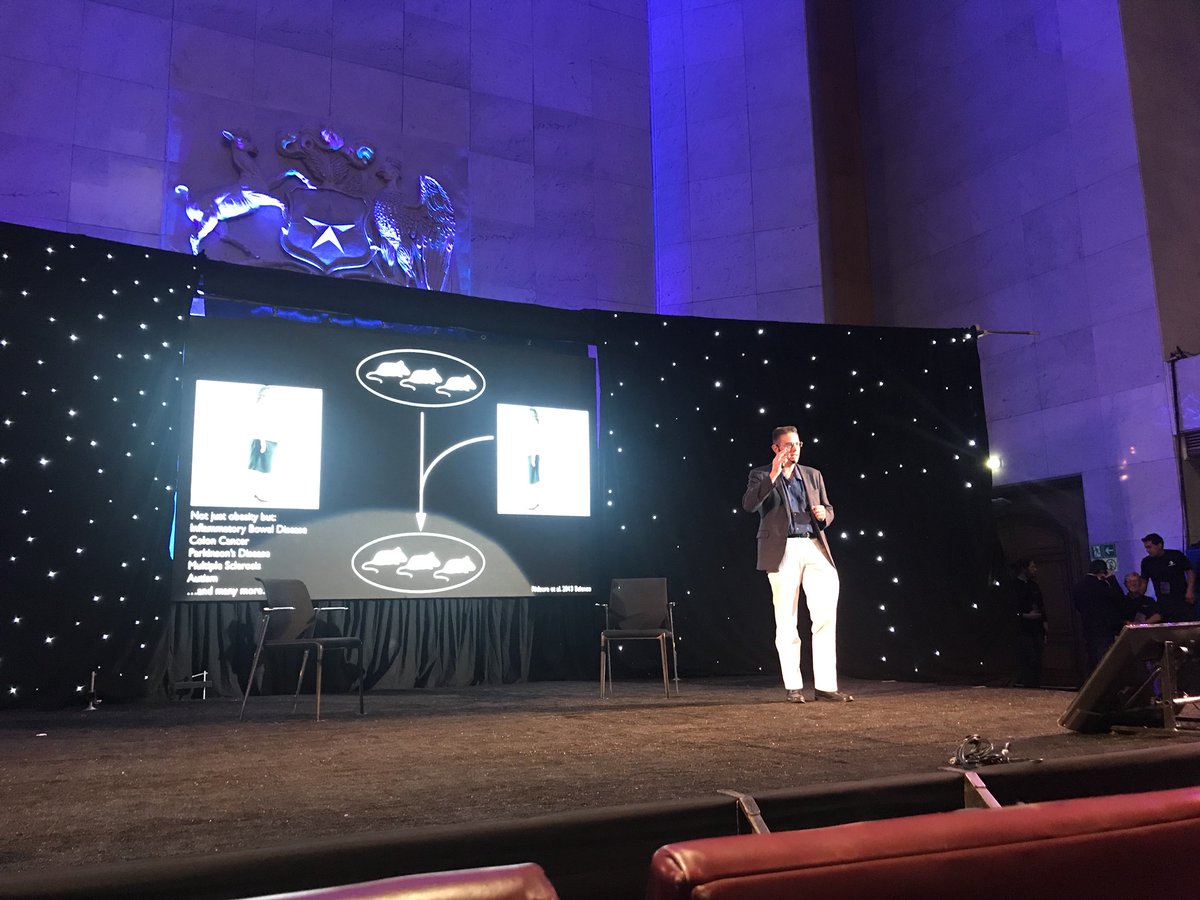 InvestigandoUV's tweet photo. Sigue online la exposición de #RobKnight sobre Microbiología con Enfoque en Salud en Congreso Futuro Valparaíso #CFValparaíso https://t.co/b5KhFmIDrD https://t.co/KvLgLbsyiZ
