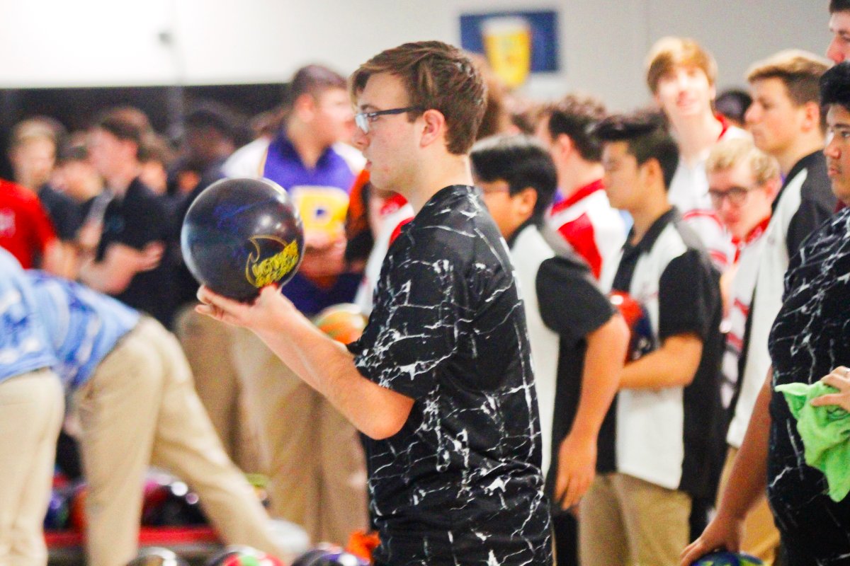 Regional Bowling Tournaments start Thursday! See AHSAA.com for Lane Assignments and come out to Camelia Lanes in Mobile and Vestavia Bowl in Vestavia Hills to see the best competitive Bowling in the State!