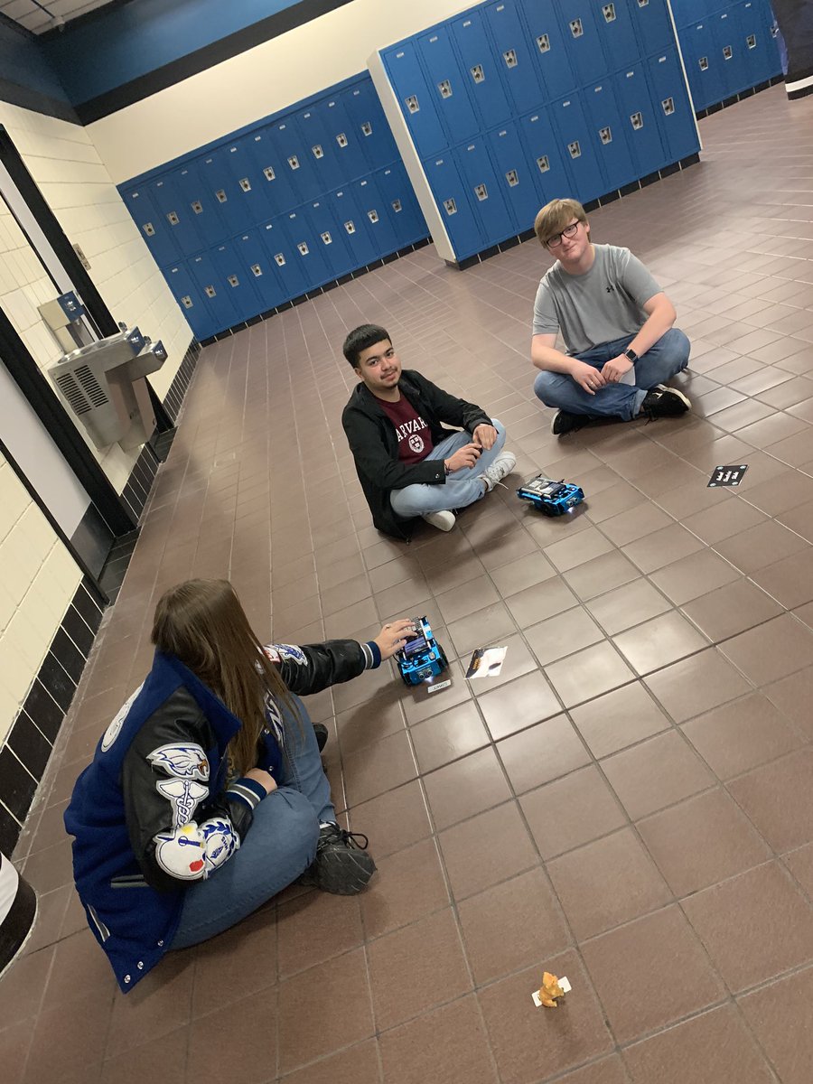RebeccaChaffi11's tweet photo. Great night at the NCISD showcase! We demonstrated coding using TI calculators. #ncisdscience #NCISDPLN https://t.co/XAQR0BGghm