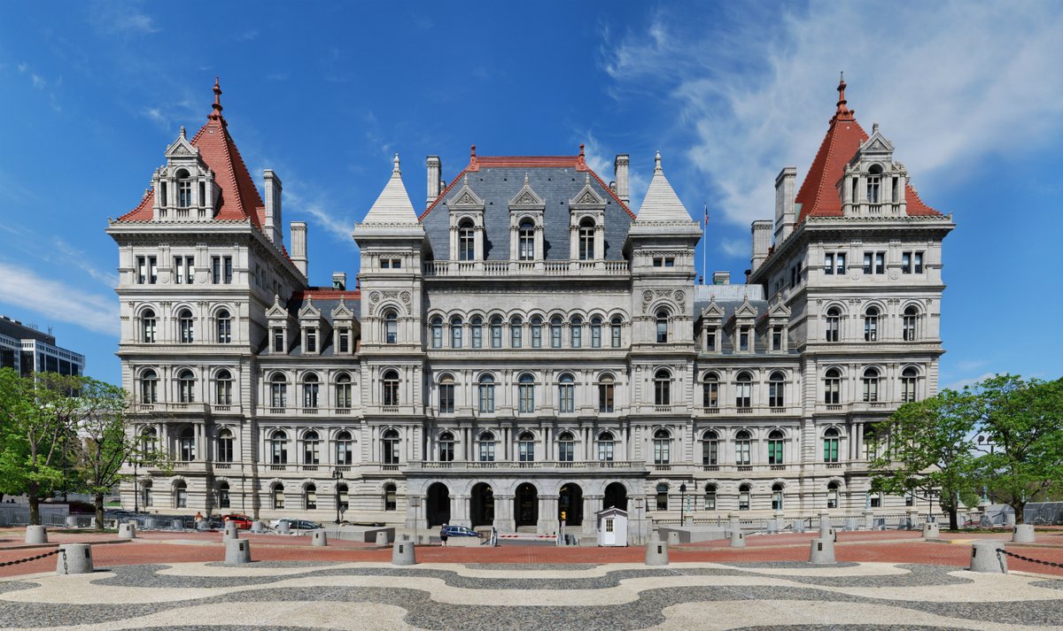 NYLegal_History's tweet photo. NYS Court of Appeals held its 1st session in the Richardson-designed Courtroom on the 3rd floor of the new Capitol #OTD in 1884. #TDIH
Photo: Matt H. Wade https://t.co/tODdzZ2by2