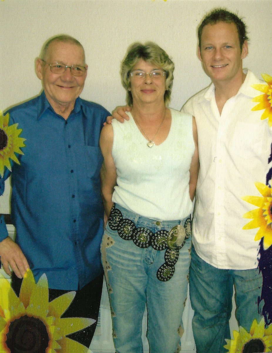 Sidsaunders's tweet photo. @67Shakey Hello Shane, as I was going through my hard drive this morning I came across a couple Of photos of Popeye, Peter your dad who I worked with on track.
One shows Peter at his retirement party with you and my late wife who you used to give bits to Peter to give to me to. https://t.co/IPCvB0aJXO