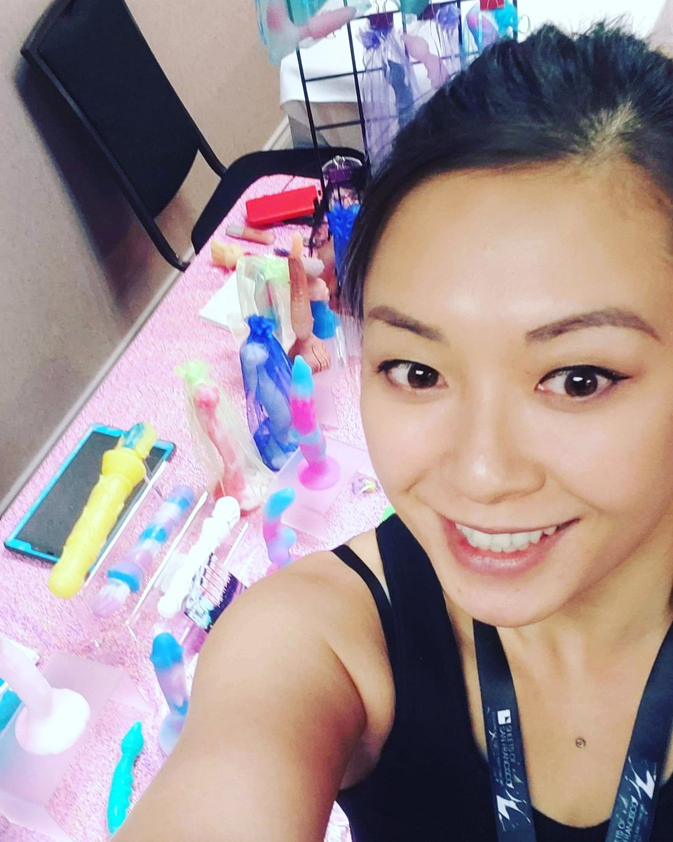erogeisha's tweet photo. We had a great time at the MVK West Coast Bound event! Thank you for having us! #vancouver #mvk #westcoastbound #erogeisha #sexualhealth #cosplayer #japanesedesign #fantasytoy #siliconetoy #japanesegirl #japanesedesign #queer #tokyogirls #kink #naughtybutnice #cosplay #adultcon https://t.co/Iy5eGALYFA