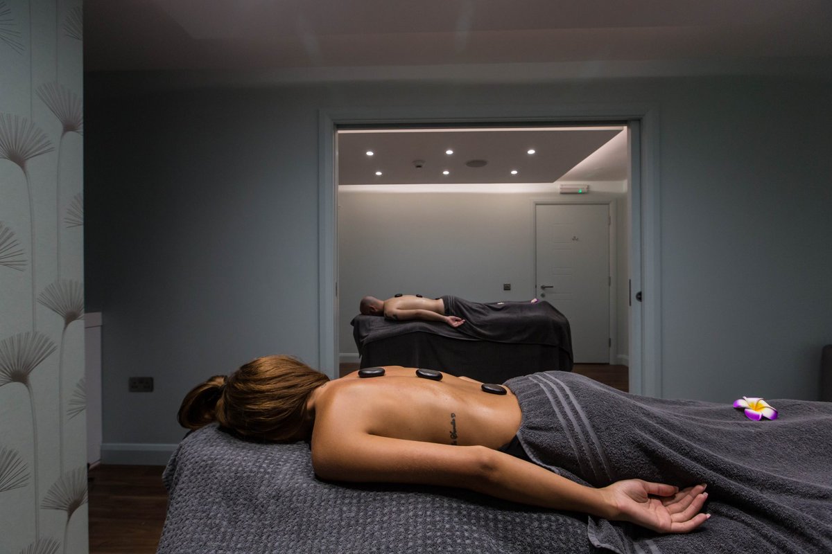 Our Award-winning Imperia Spa is the perfect place to whisk your loved one away for a luxury Valentine's spa day... 💕
bit.ly/374Qt1O
#couplesretreat