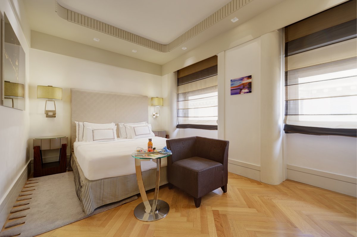 MeliaGenova's tweet photo. Family holiday isn't complete without coming back to a room where everyone can relax and play in comfort.  🥰
Our Family Room comes with all necessary amenities and more 👉 https://t.co/a5KWJGGK3Y
#MeliaGenova
#onlyinmelia https://t.co/a3VfUbvRCa