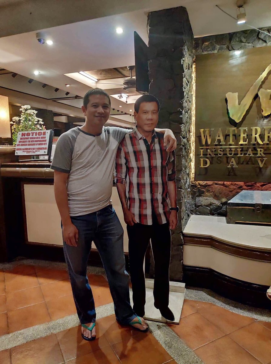 ArianeJersey's tweet photo. Dinner w/Family 
#PinasVacay https://t.co/BZ5YPHUp0R