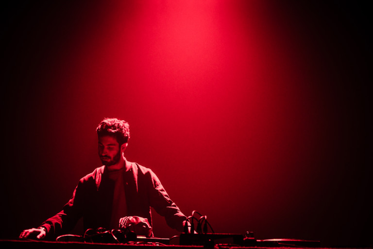 GENERAL POP (@general__pop) on Twitter photo Le <a href="/japancofestival/">Japan Connection Festival</a> ⛩de <a href="/MakeItDeepRadio/">Make It Deep</a> est de retour du 3 au 4 avril à la <a href="/gaitelyrique/">La Gaîté Lyrique</a> et nous emmène à la rencontre de la fine fleur de la scène électronique japonaise. Rencontre avec Hugo LX, parrain du festival. 🇯🇵⬇️
generalpop.com/2020/01/14/cap… Le <a href="/japancofestival/">Japan Connection Festival</a> ⛩de <a href="/MakeItDeepRadio/">Make It Deep</a> est de retour du 3 au 4 avril à la <a href="/gaitelyrique/">La Gaîté Lyrique</a> et nous emmène à la rencontre de la fine fleur de la scène électronique japonaise. Rencontre avec Hugo LX, parrain du festival. 🇯🇵⬇️
generalpop.com/2020/01/14/cap…