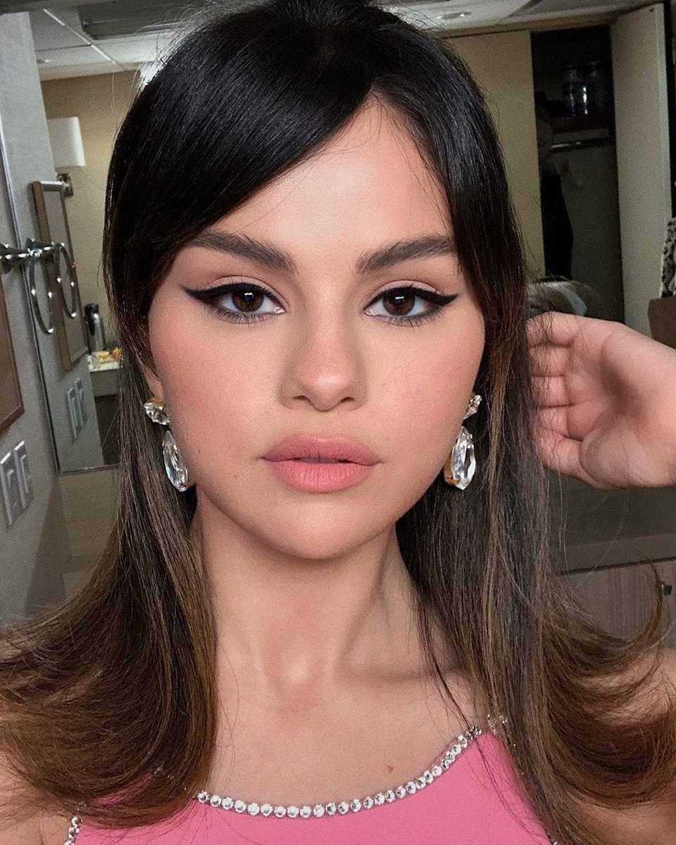 best of selena (@picsfavsmg) on Twitter photo 