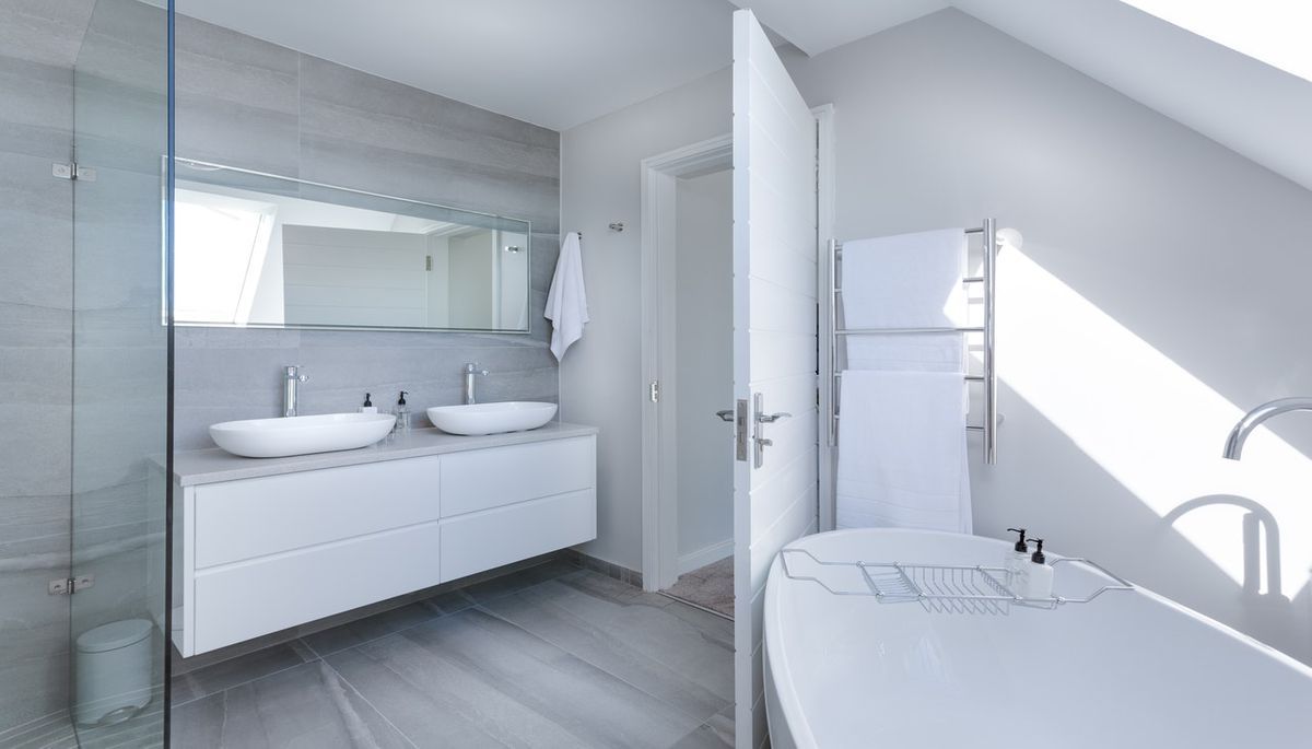 XavierDeBuck's tweet photo. 7 Timeless Bathroom Updates for Increasing Your Home’s Value -- via @ImmoAfrica H/T @Anita_Clark #realestate #homevalue #bathroom #update #immoafrica https://t.co/f2IMPe1tqk https://t.co/Vi4ecUjrQB