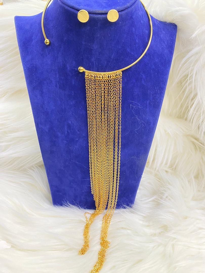 Disponibles aussi 💁🏾‍♀️✨ 
🏷: 
•1&amp;2 : 12.000 Fcfa 
•3 : 10.000 Fcfa