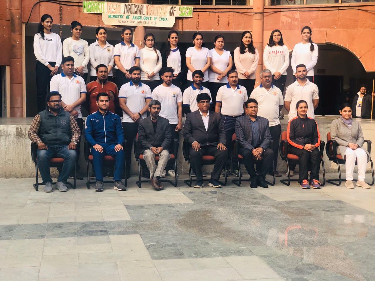 DMdniy's tweet photo. Dr. Ishwar V. Basavaraddi, Director, MDNIY, presided the Valedictory for Foundation Course (10 days) and CCYPI (Certificate Course In Yoga for Protocol Instructor) held on 14.01.2020 at 3:00P.M.
#MDNIY #MDNIYCourses #Yoga #AYUSH #ZindagiRaheKhush #Health #Positivity #CCYPI #IDY https://t.co/2X2W1s7hHs