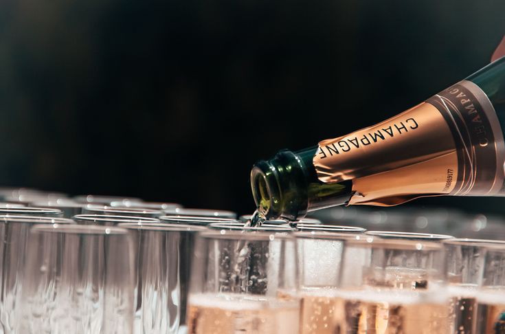 Seasons_SA's tweet photo. #ChampagneSunday
#SeasonsSA https://t.co/okIRQxi4Yt