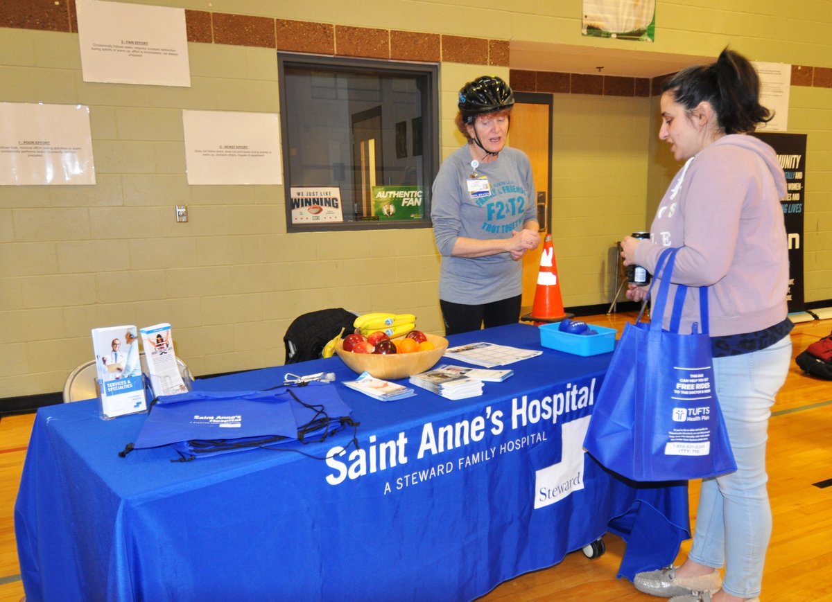 GFRPartners's tweet photo. We were so happy to be part of the Greater Fall River #FitnessChallenge Kick-Off on Saturday. Not too late to sign-up! Last day for sign-ups are on Jan. 31st at @gfrrec. Make a team with family members, friends or co-workers and help each other meet this year's fitness goals! https://t.co/WqxUvqsXt5