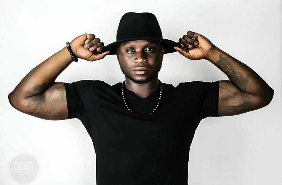 PlayingOnYFM's tweet photo. @goldkayofficial @RevErskineGH @DJGANJ @KwesB @burnaboy @goldkayofficial's upcoming EP under the working title 'Questions' is content that speaks to his real life experiences over the past few years...
#InterviewsOnY #MMRS w/ @RevErskineGH
x @DJGANJ x @KwesB https://t.co/uL593HwCjn