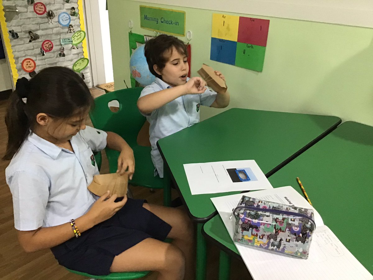 DIAB_Grade3's tweet photo. What needs to vibrate to make sound?  Grade three did some hands on experimentation to find out.... #diabgrade3 #sound #scienceexperiments #diabinquirers https://t.co/2LT14q6qn0