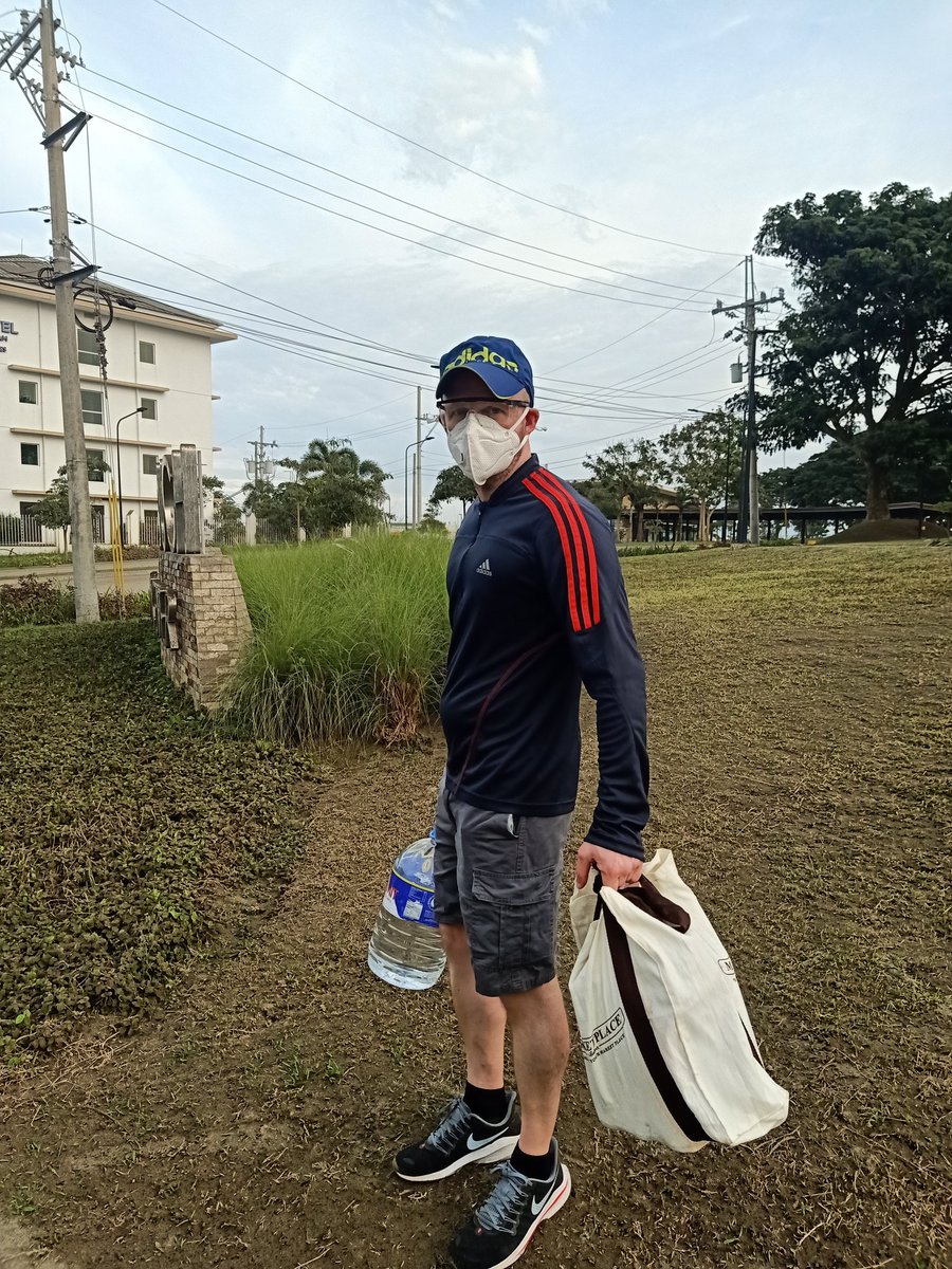 supercoachzen's tweet photo. BRITISH GUY TO GIVE FREE MASK!!!
To all residents of #silang #cavite #starosa #laguna #nuvali #paseo
PM ME!!
@gottabefamous2
#ASHFALLALERT
#ashfall
#TaalVolcanoAshfall
#TaalEruption2020
#taalvolcano2020 https://t.co/UM2PvOj749