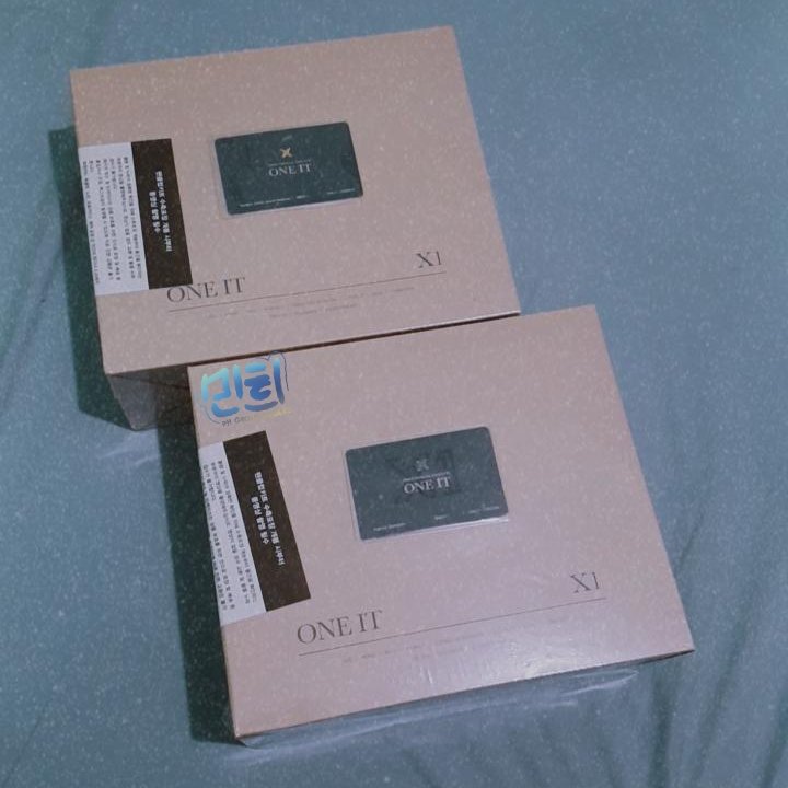 minheephGO's tweet photo. #minheephGO_update
re: x1 membership kit tingi

Just got home and look what came in the mail today! 😍 Interpark shipped it yesterday and I received it today. That was super fast. As discussed in the email, all orders will be shipped on Sunday. Thanks! 💙 https://t.co/1BCbLynnFu